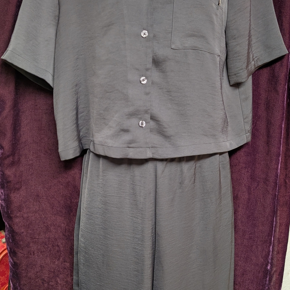 Fabletics Gray Cropped Button Down Pajama Top - image 7